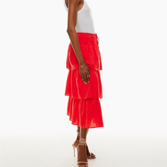 Aritzia Wilfred Century Linen Tiered Skirt - Picture 2 of 10